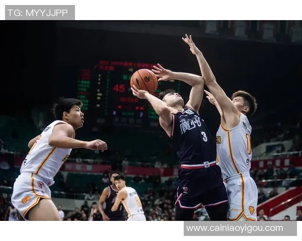 深圳篮球队比赛经验分析与提升策略探讨